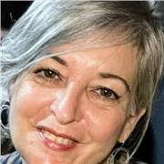 Professora de modelagem plana e moulage (draping)